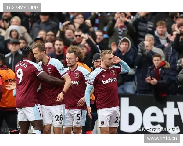 莫耶斯执教西汉姆联状态回暖,铁锤帮近期表现稳健 莫耶斯执教西汉姆联状态回暖,铁锤帮近期表现稳健