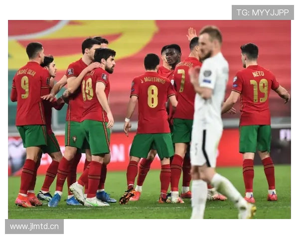 内维斯后场出球与组织核心作用解析