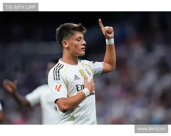 皇马三球领先却场面失控,比赛统治力波动折射本赛季稳定性隐忧 皇马三球领先却场面失控,比赛统治力波动折射本赛季稳定性隐忧