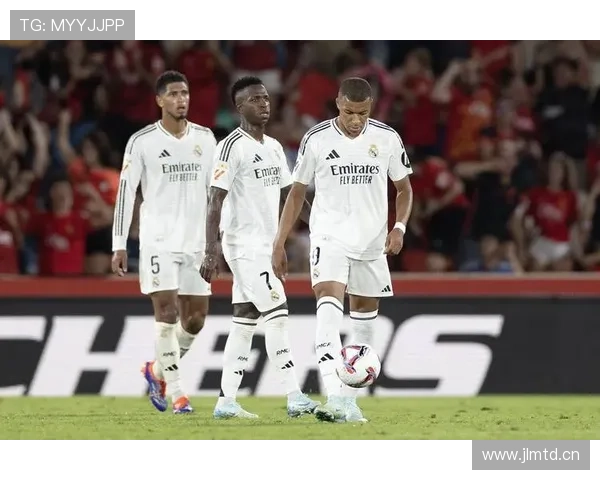 皇马进攻端进球背后结构失衡问题显现,稳定性面临考验